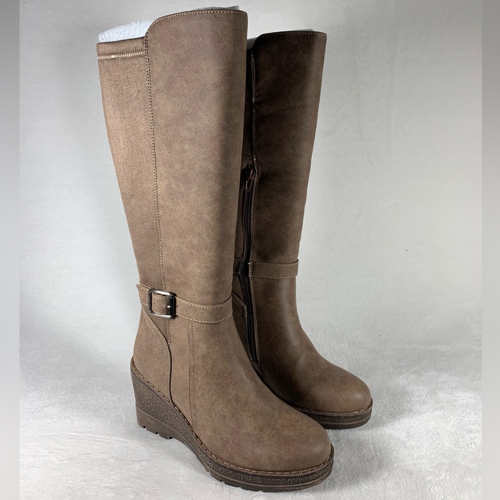NEW Volatile Women's Cabrillo Tall Wedge Boot Size 6